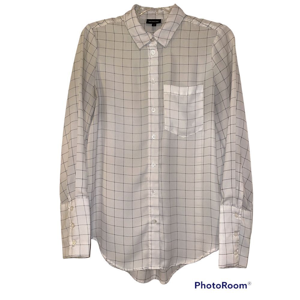 WHO What Wear women’s long sleeved button-down blouse size xs